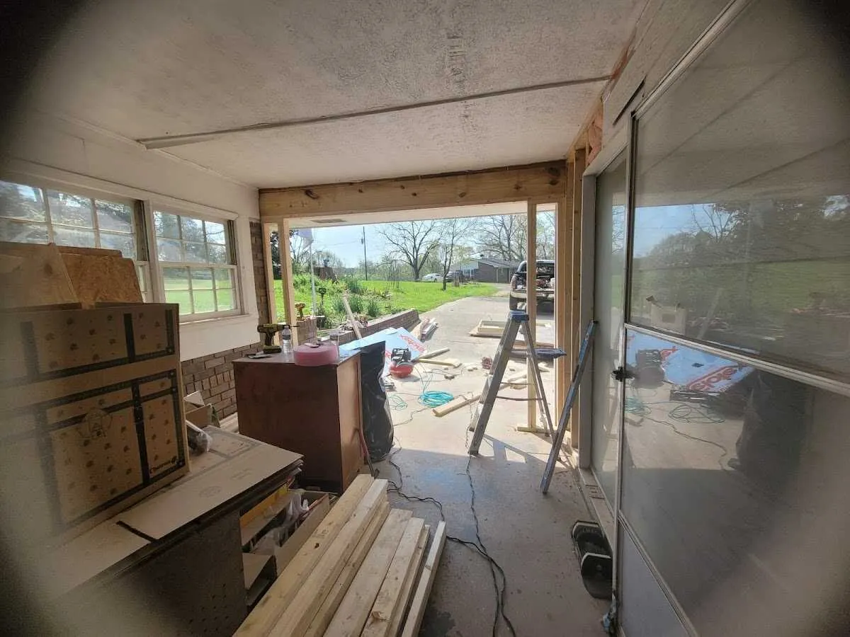 Air movers and dehumidifier for Water Mitigation Services in Canutillo